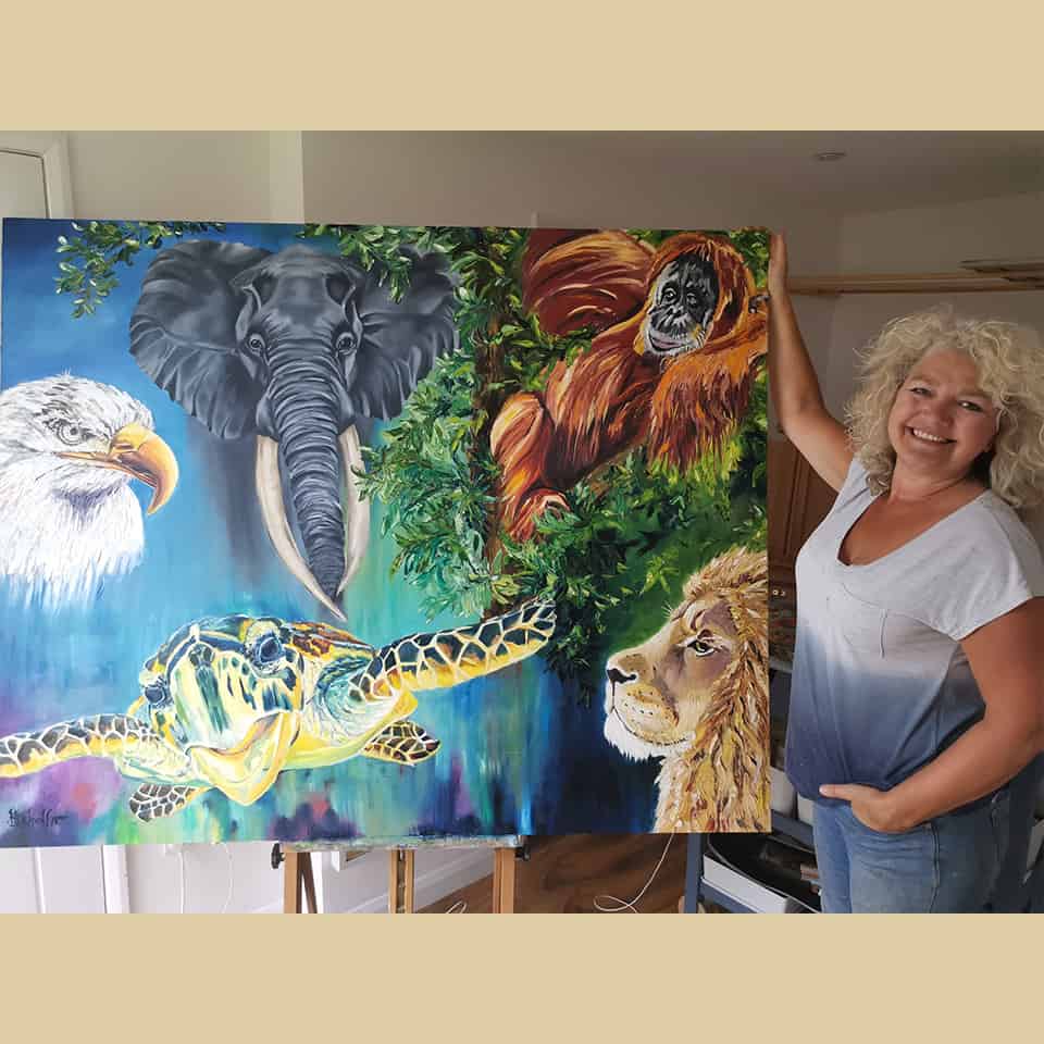 Heidi Schaffner, loving life as an Animal Artist in Kent